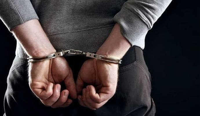youth allegedly arrests with arms in asansol gnr
