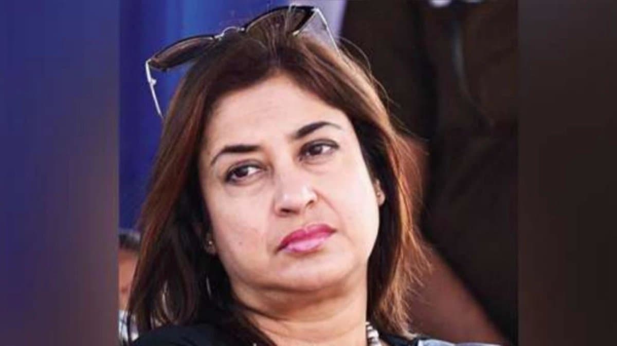 Tollywood actress Satabdi Roy felt ill at TMC 21 July Shahid Diwas 2025 Meeting at Dharmatala