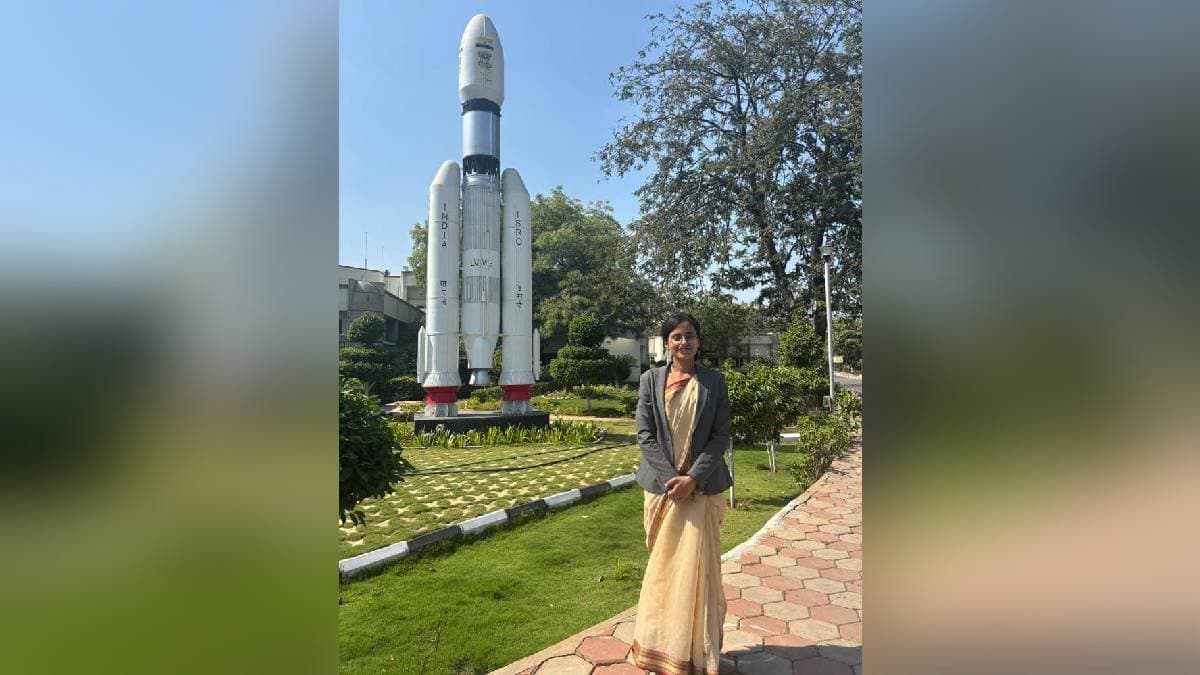 Talented student from Dinhata Coochbehar Mayurakshi Chanda got the opportunity to work as a scientist at ISRO