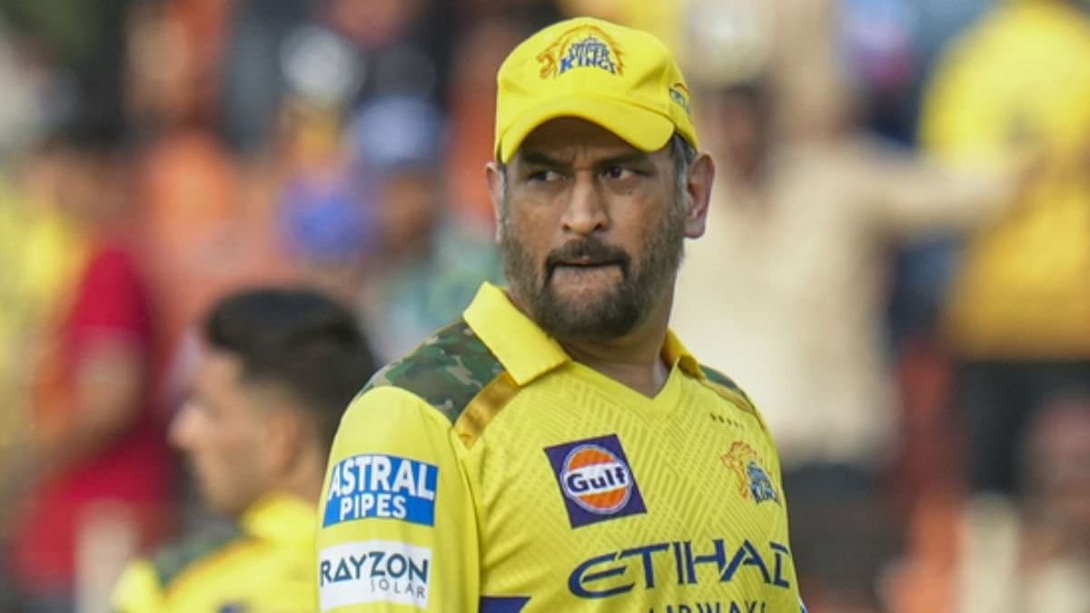 IPL 2025: MS Dhoni loses cool as Shivam Dube ignores instructions spt