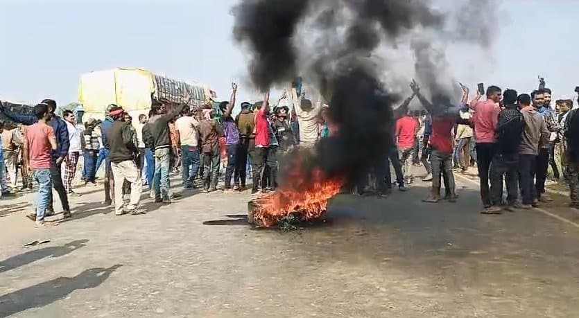 Protest: কেন্দ্রের নয়া পরিবহণ আইনের প্রতিবাদ, অগ্নিগর্ভ ডানকুনি