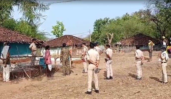 Madhya Pradesh: মা, স্ত্রী সহ ৮ আত্মীয়কে কুপিয়ে খুন, আত্মঘাতী যুবক 