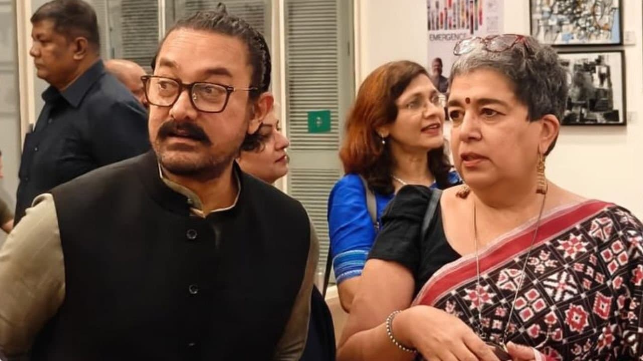 Aamir Khan Visits Ex Wife Reena Duttas Art Exhibition In Mumbai