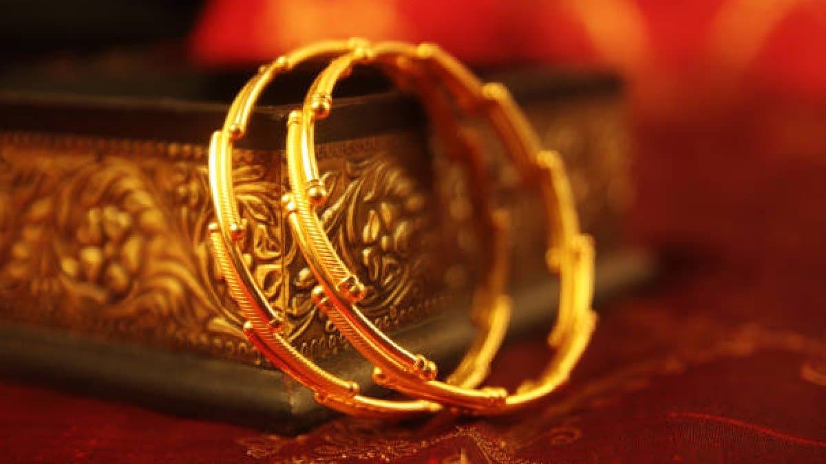 Gold Price update again Huge Fall Today Check 22 and 24 Carat Gold Price on 10 June