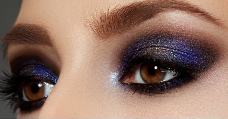 which eye makeup is trending in durga puja 2024 lif