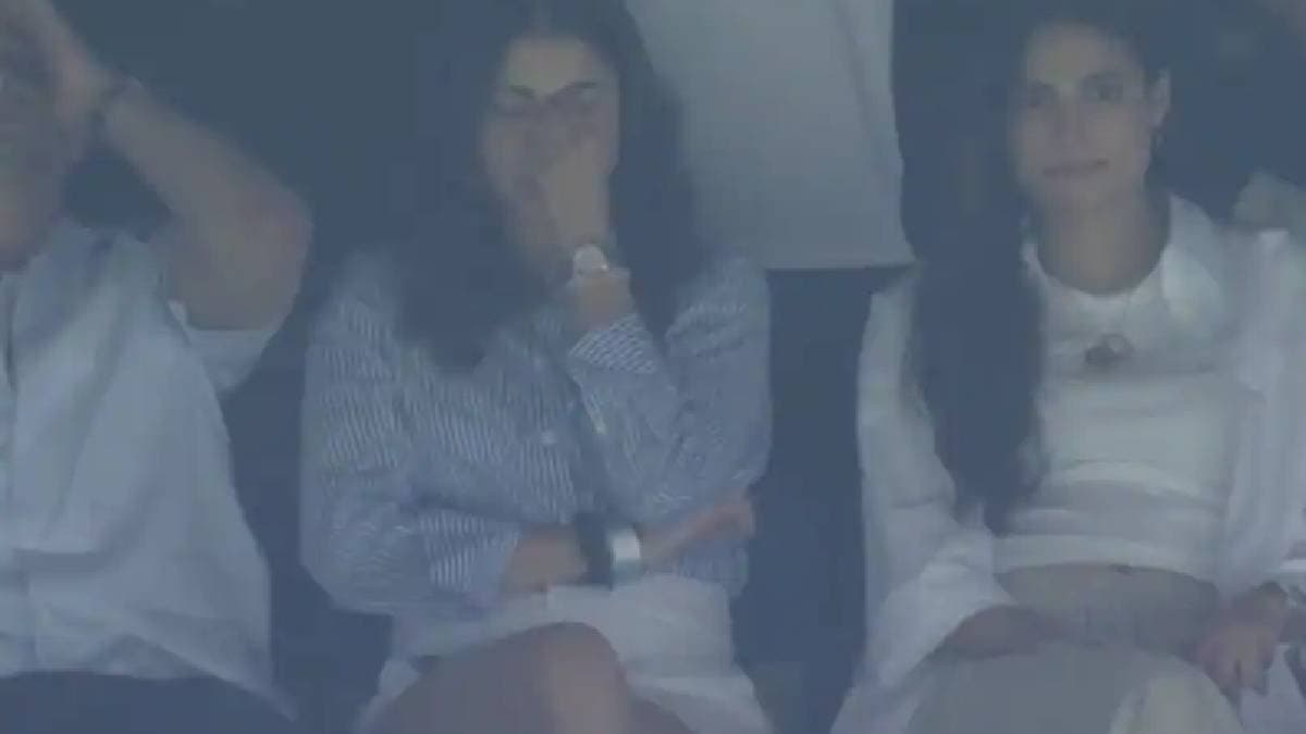 Anushka Sharma Stunned, Athiya Shetty Distraught As Virat Kohli Disappoints In MCG Test spt