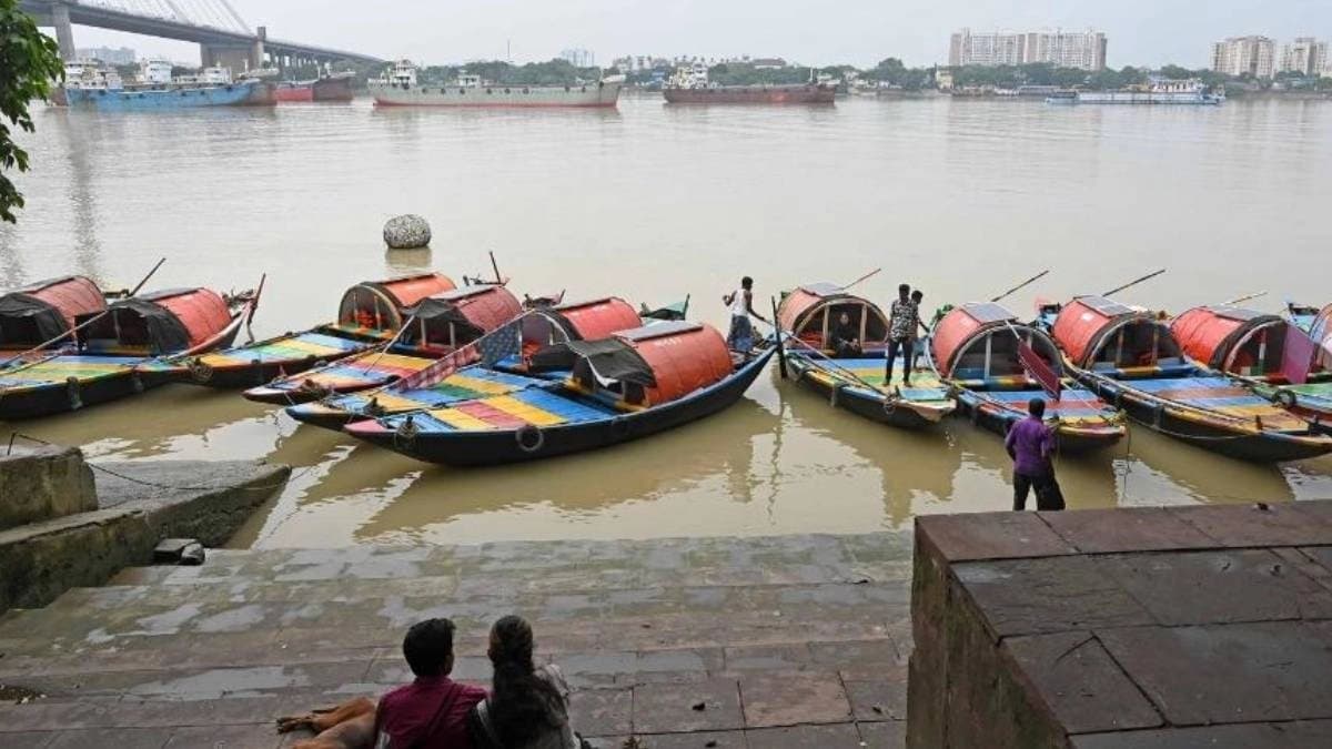 Man arrested for misbehaving with woman at proncep ghat