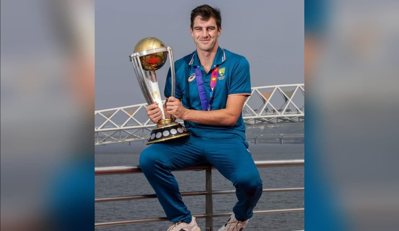 World Cup: ট্রফি হাতে অটল ব্রিজের কাছে সবরমতীতে ফটোশুট কামিন্সের