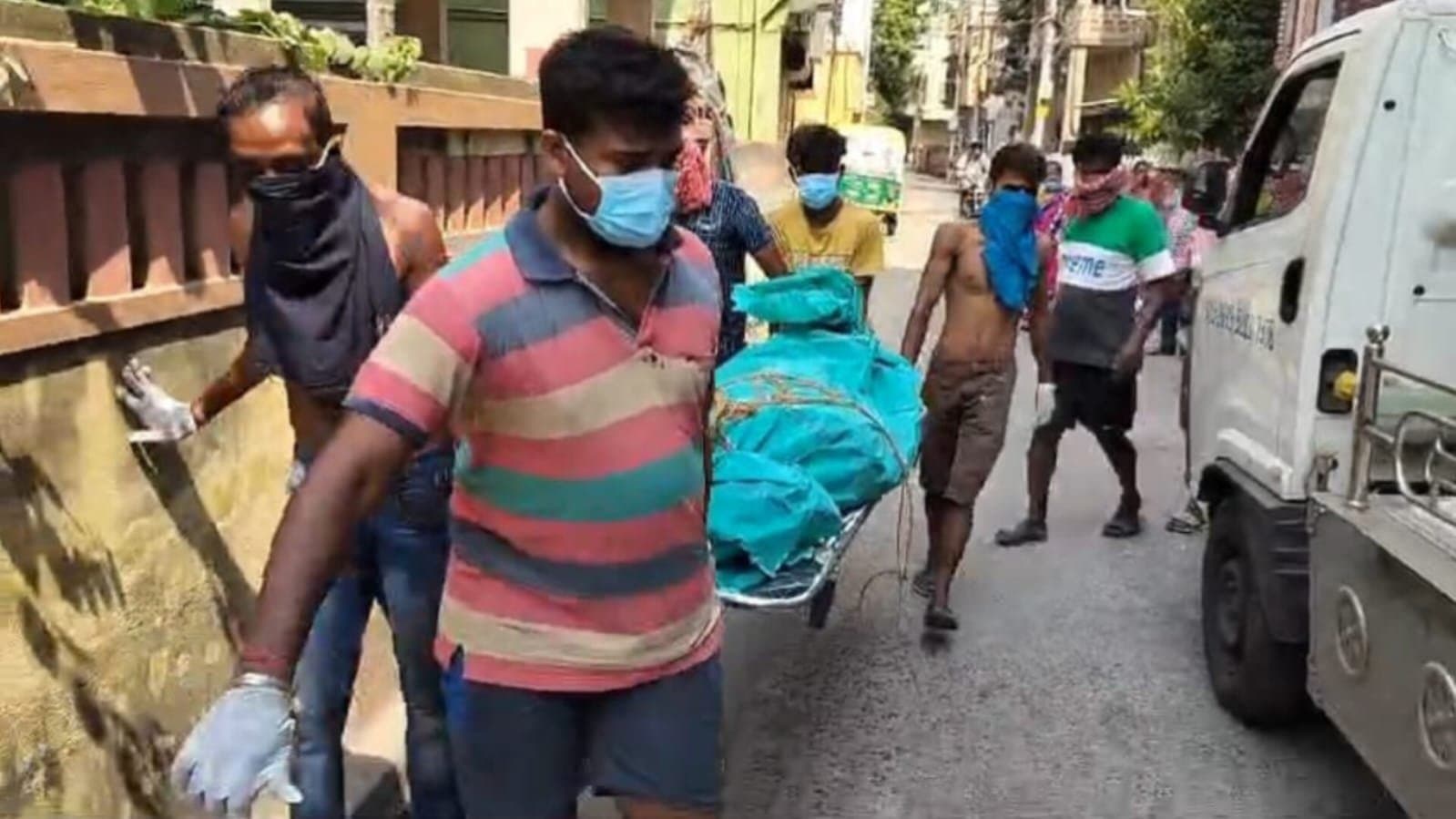  Bhadreswar: দরজা ভেঙে বৃদ্ধের মৃতদেহ উদ্ধার করল পুলিশ