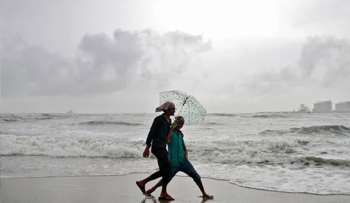 Monsoon: ‌কেরলে ঢুকল বর্ষা, বাংলায় কবে?‌ 