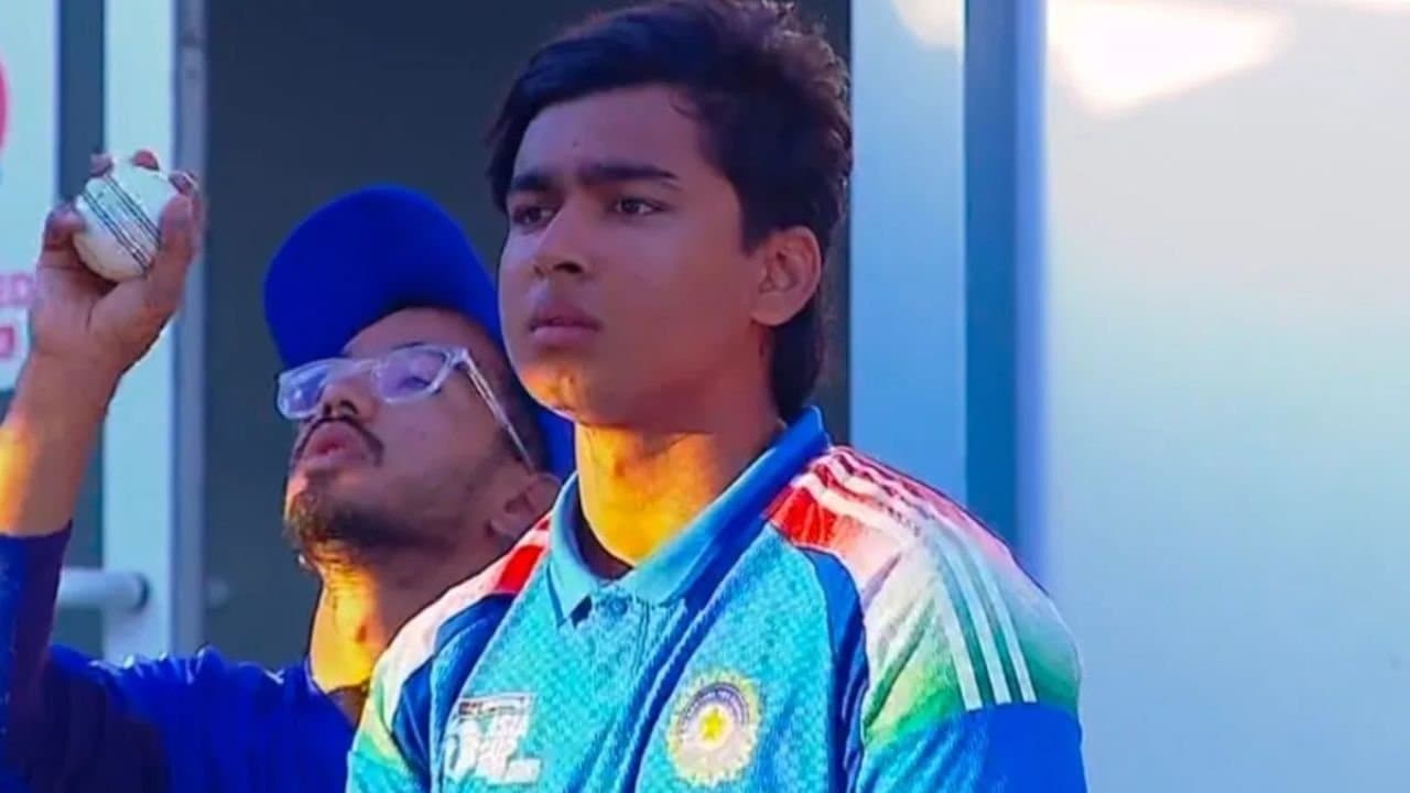 সূর্যবংশী না নামায় বাংলাদেশের কাছে হার 