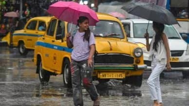 Weather Update: বাংলায় দুর্যোগের ঘনঘটা, আজও দিনভর বৃষ্টির পূর্বাভাস, ভারি বৃষ্টি কবে হবে? 