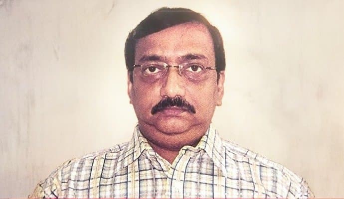 RG Kar Medical College Doctor debashis som admitted to ICU gnr 