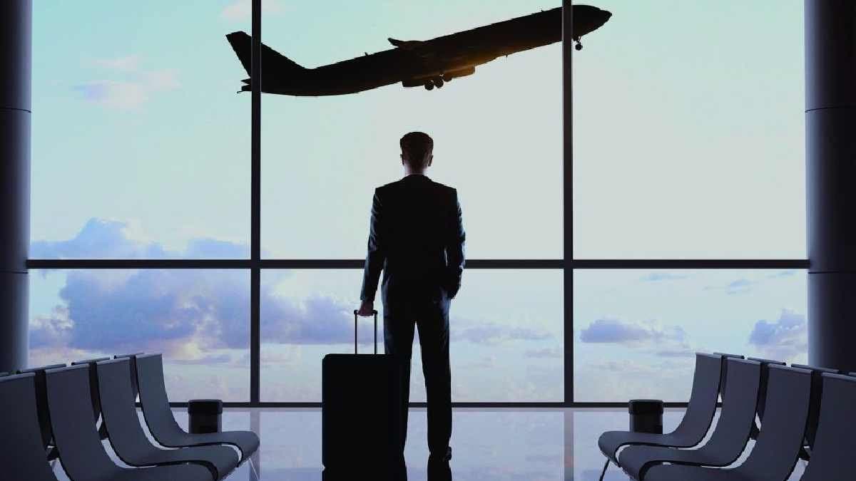 NRI student who came to study in India even that he criticizing India.