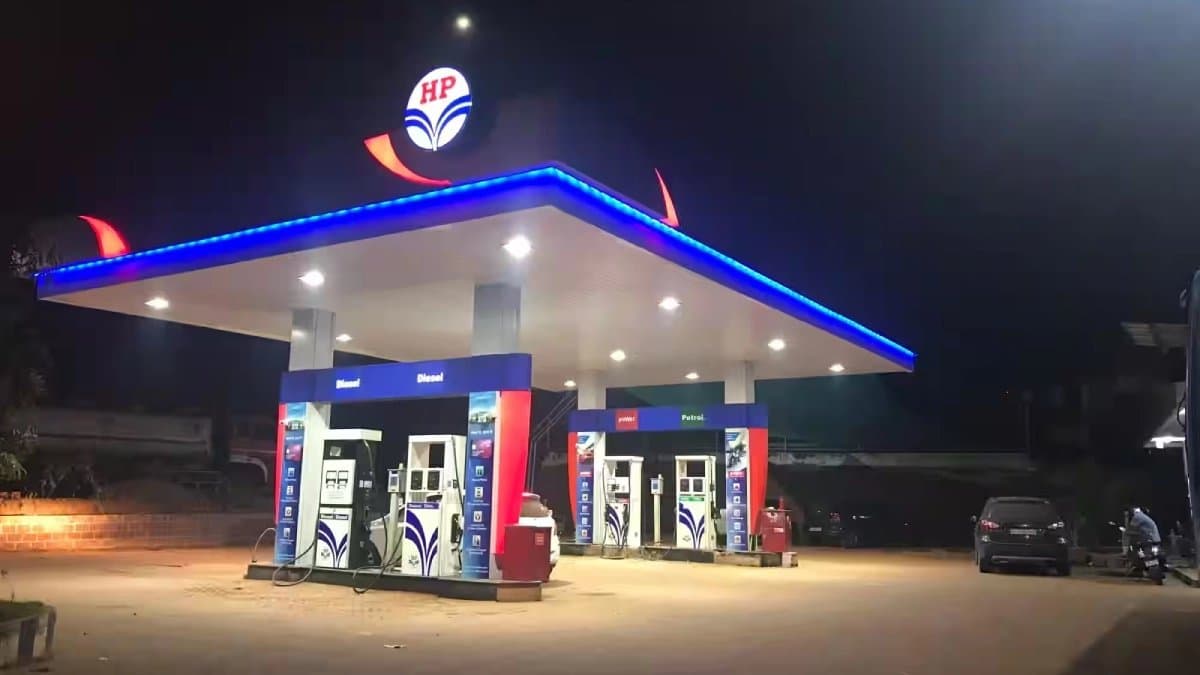 Do you know which is the India s first petrol Pump