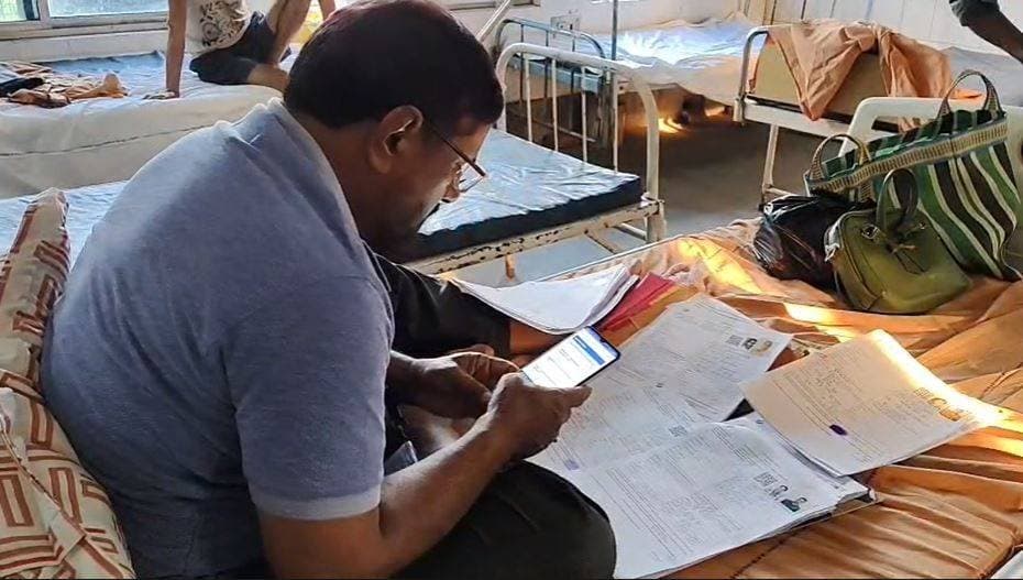 SIR In West Bengal: Due To Work Pressure BLO Admitted In Hospital Working From There