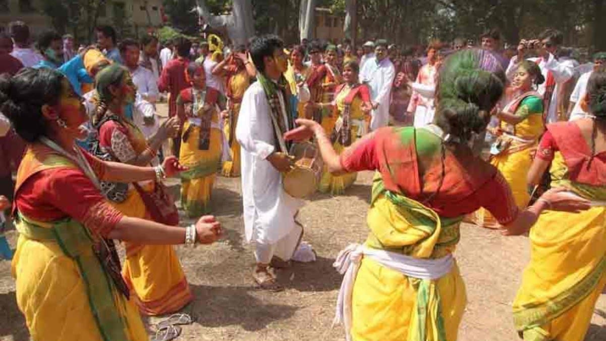 no outsider will be allowed this year during the basanta Utsav celebration in Visva Bharati University gnr