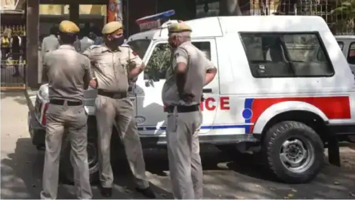 Around 50 Delhi Schools Receive Fresh Bomb Threat