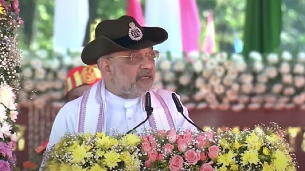 Silent on Bangladesh issue  Amit Shah praised ssb gnr 