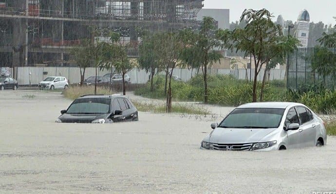 After heavy rain dubai airport flooded, 18 killed in oman 