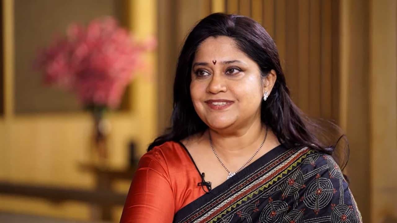 Renuka Shahane reveals producer once asked her to live together for a role