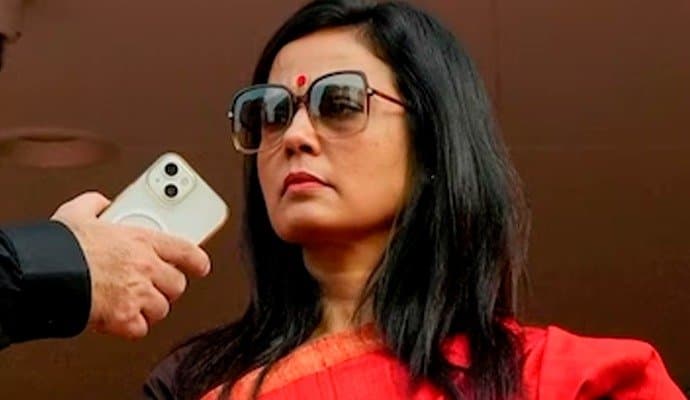 সরকারি বাংলো ছাড়তে হবে মহুয়াকে? কী জানাল দিল্লি হাইকোর্ট 