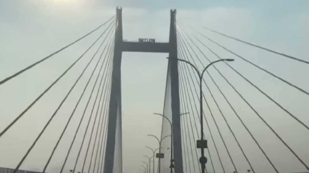 youth jumped into river hooghly from second hooghly bridge gnr