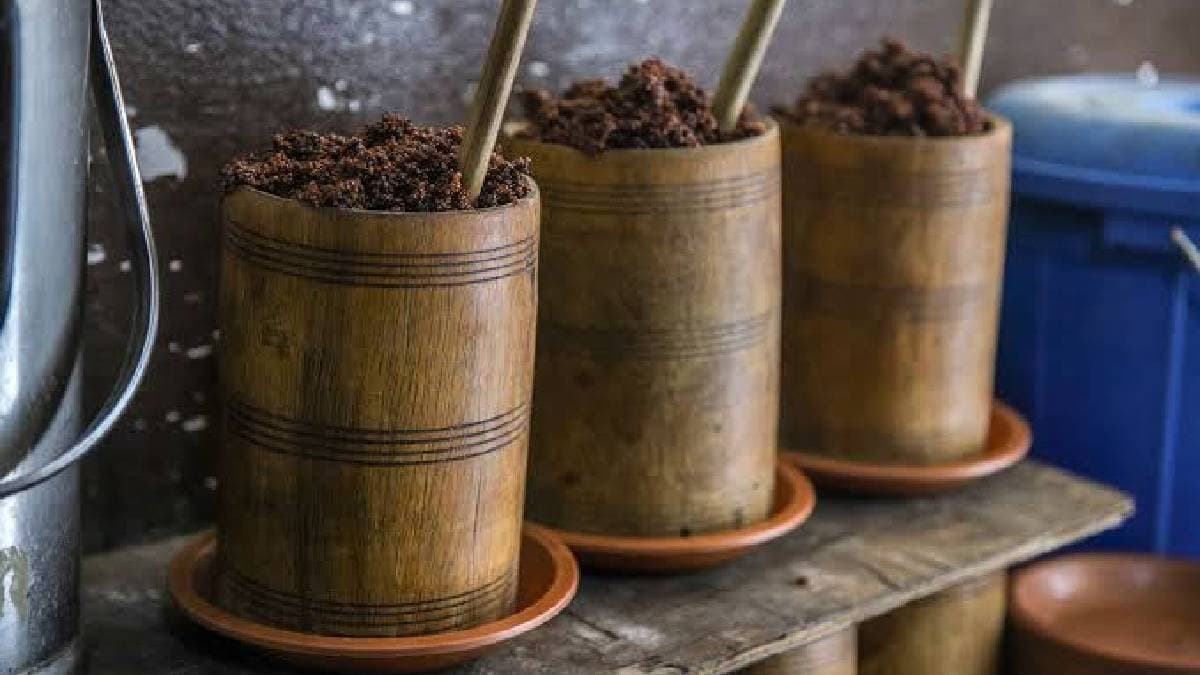 লিম্বু সম্প্রদায়ের এই পানীয় বর্তমানে পর্যটকদের অন্যতম আকর্ষণ, কোথায় পাবেন ঐতিহ্যবাহী ‘টংবা’?