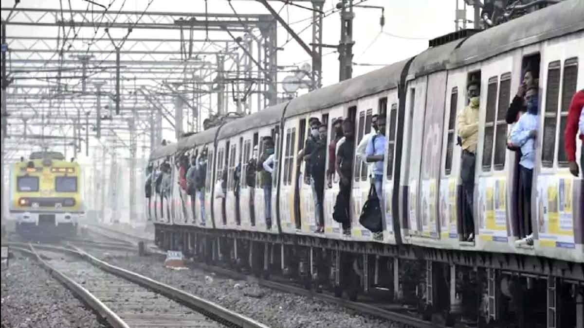 Do you know indian railway how much income in one economic year_gnr