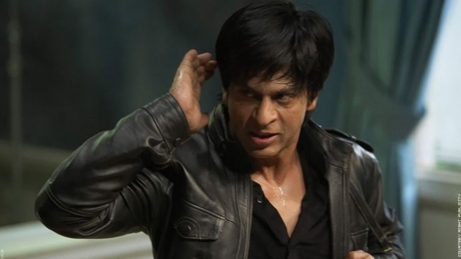 Shah Rukh Khan: বিদেশি ফিল্ম ফেস্টিভ্যালে মেজাজ হারিয়ে কী করলেন শাহরুখ? 'কেন করলে এরকম?'-প্রশ্ন স্তম্ভিত নেটপাড়ার