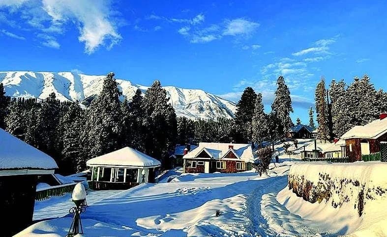 Winter Update: Winter grips Kashmir as temperatures drop below zero