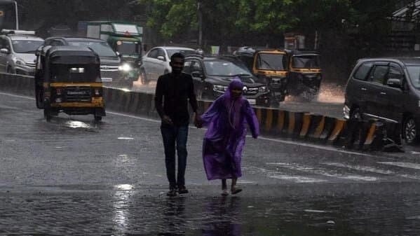 IMD Weather Forecast Rainfall Thunderstorm Warning in Seven Districts in West Bengal