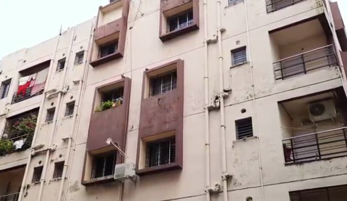 ed conducted raid in a businessman house in rajarhat