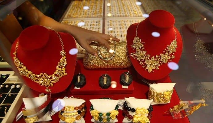 Gold : কম দামে সোনা কিনিয়ে দেওয়ার টোপ, মহারাষ্ট্র থেকে গ্রেপ্তার ২