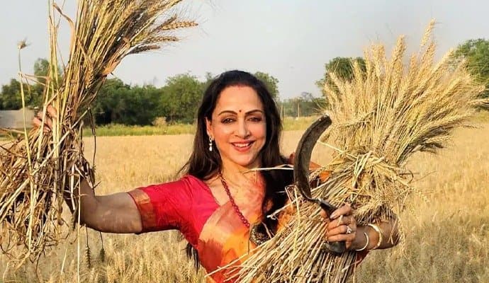 HEMA: ভোটের প্রচারে অন্য মেজাজে ‘হেমা’