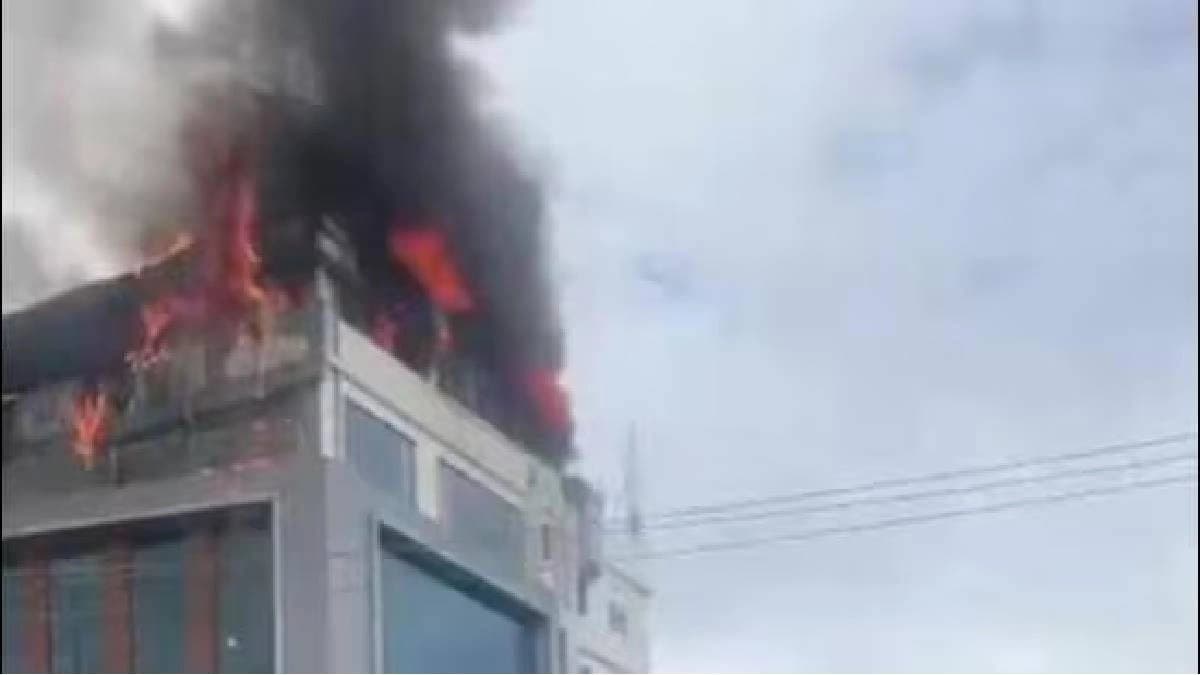 Fire Breaks Out At Rooftop Restaurant In Patna Mall