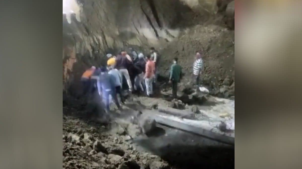 One labour died during the construction work of Indian Railways gnr