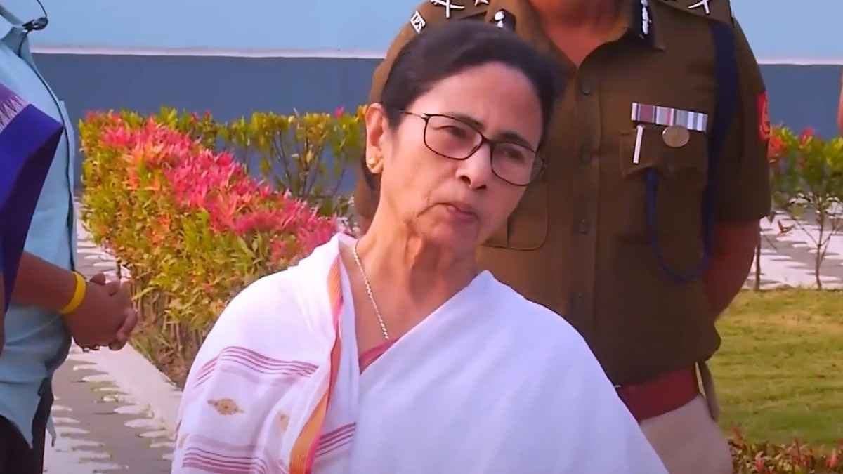 CM mamata banerjee targets private health care from gangasagar gnr 