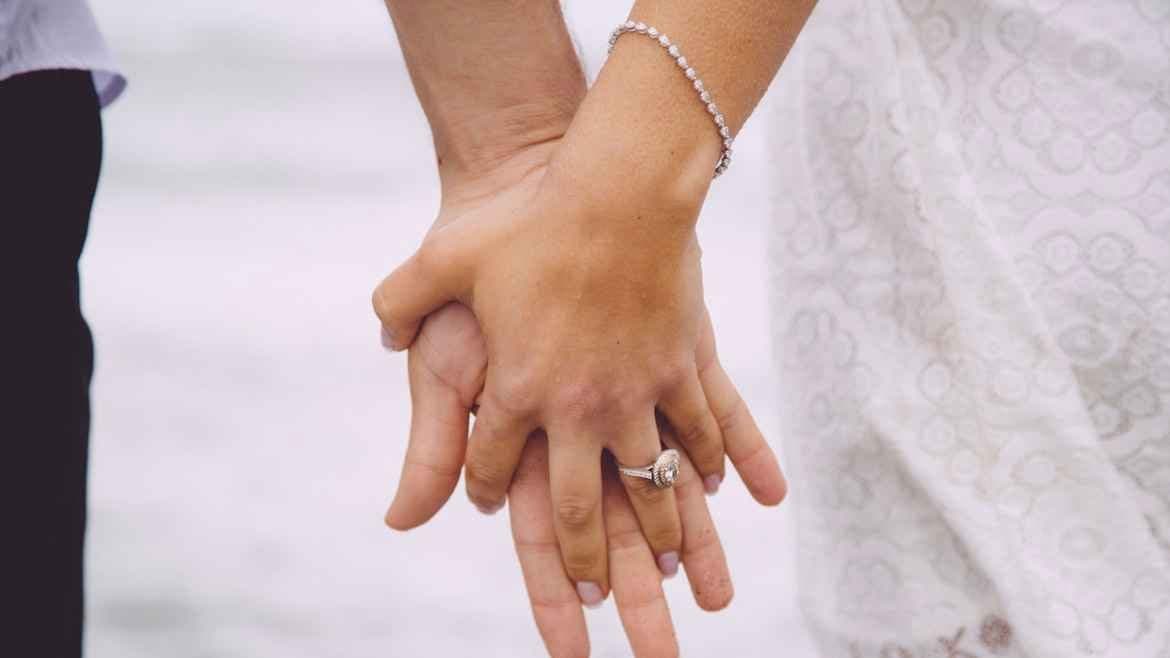 Brides Mother Elopes With Groom With Jewelry Ahead Of Wedding Day In Uttarpradesh