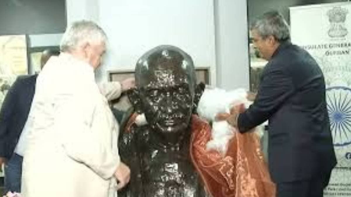 Gandhi statue installed in South African free state war museum