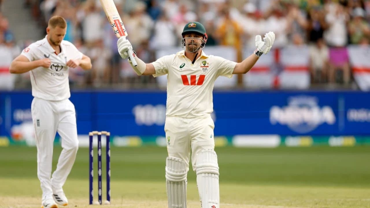 মাত্র দু'দিনেই অজিদের ইংল্যান্ড জয় 