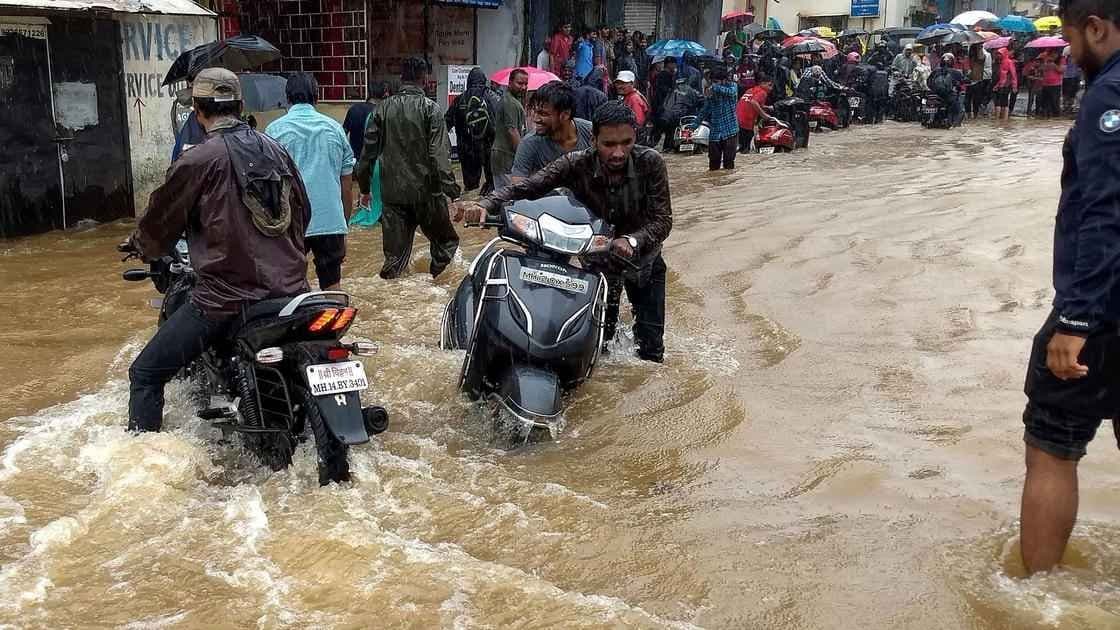  71 Killed Due To Excessive Pre Monsoon Rains In Karnataka