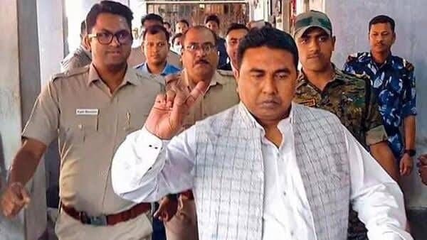 Shahjahan Sheikh: ‌‌শাহজাহানকে চার দিনের হেফাজতে চাইল সিবিআই, রায়দান স্থগিত রেখেছে আদালত