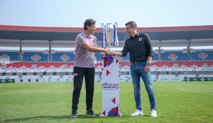 Super Cup Final: কাতারে কাতারে সমর্থক, ইস্টবেঙ্গলকে ট্রফি দিতে মরিয়া কুয়াদ্রাত 