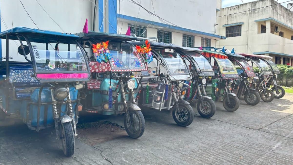 Jiaganj Police unearthed a toto theft racket