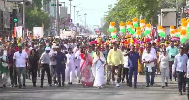 mamata road show