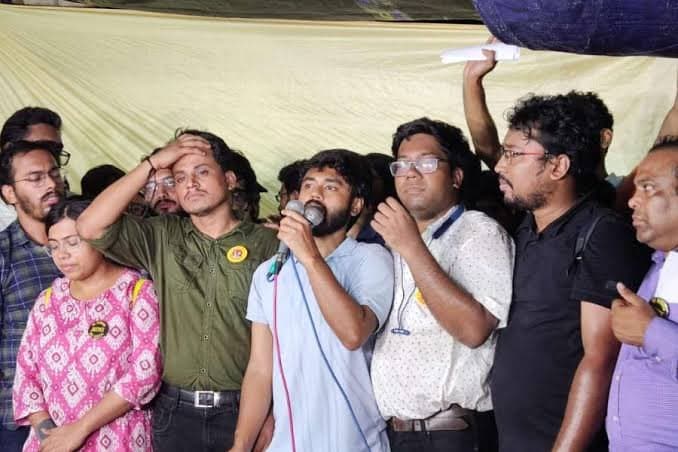 solution was found in the meeting with the Chief Minister as the junior doctors lifted the hunger strike