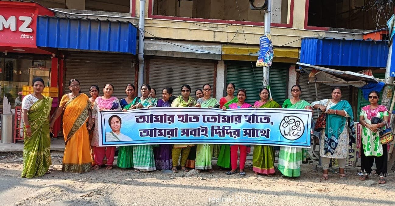 আরজি কর কাণ্ডে অবিলম্বে অভিযুক্তদের গ্রেপ্তারের দাবিতে মানব বন্ধন
