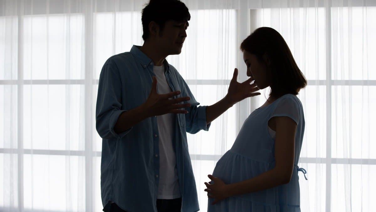 In a bizarre mix up woman gets pregnant with unknown seed