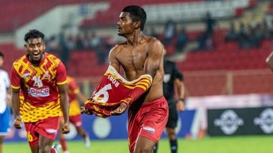 Santosh Trophy best player Rabi Hansda in talks with East Bengal and mohammedan sporting spt 